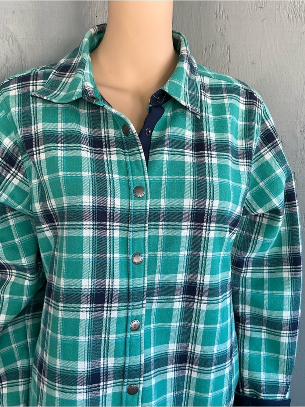Orvis Women’s Fleece Lined Flannel Shirt lGreen Plaid Snap Button Pockets Size L - Picture 2 of 11